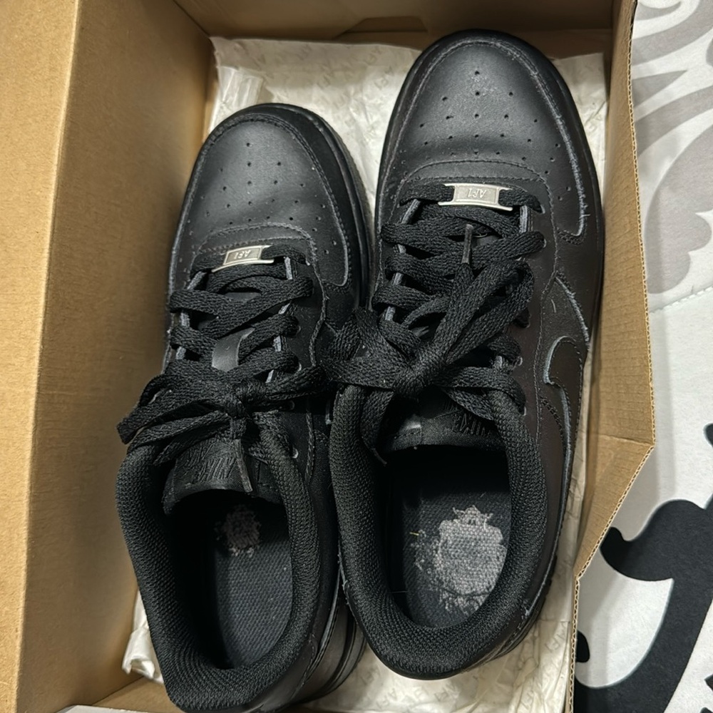 Nike Air Force 1
